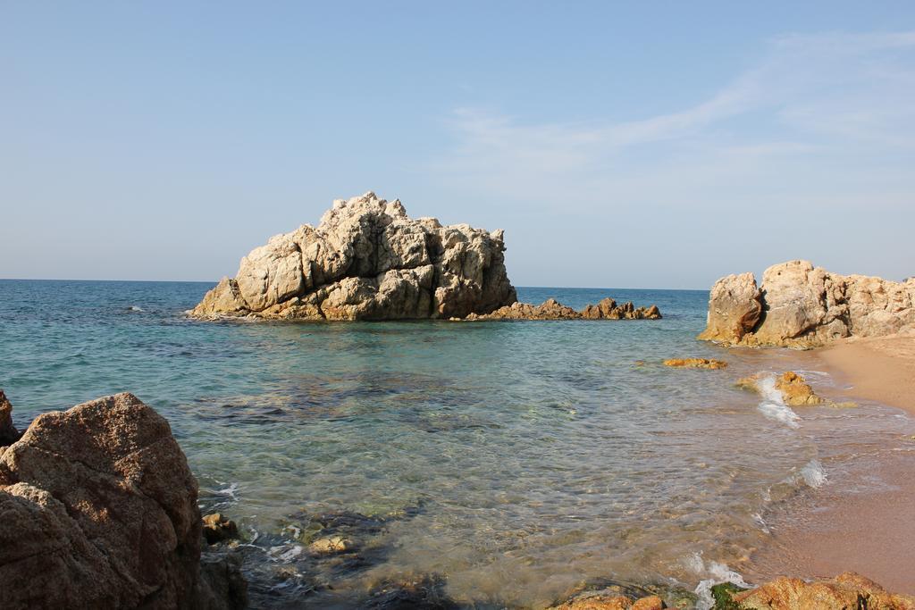Camping Roca Grossa Калелья Екстер'єр фото